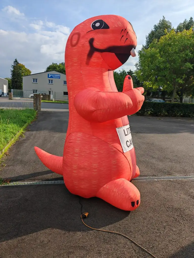 Marmotte géante gonflable