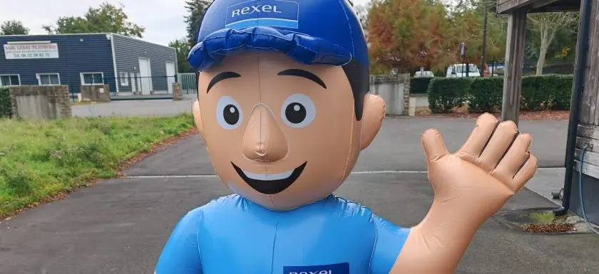 bonhomme gonflable homme gonflable communication gonflable extérieur phodia publicité et marketing gonflable