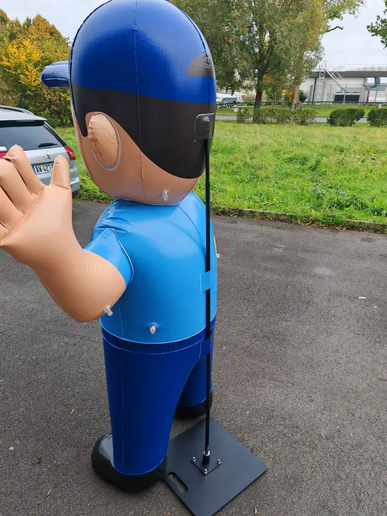 Bonhomme gonflable Rexel pour magasin